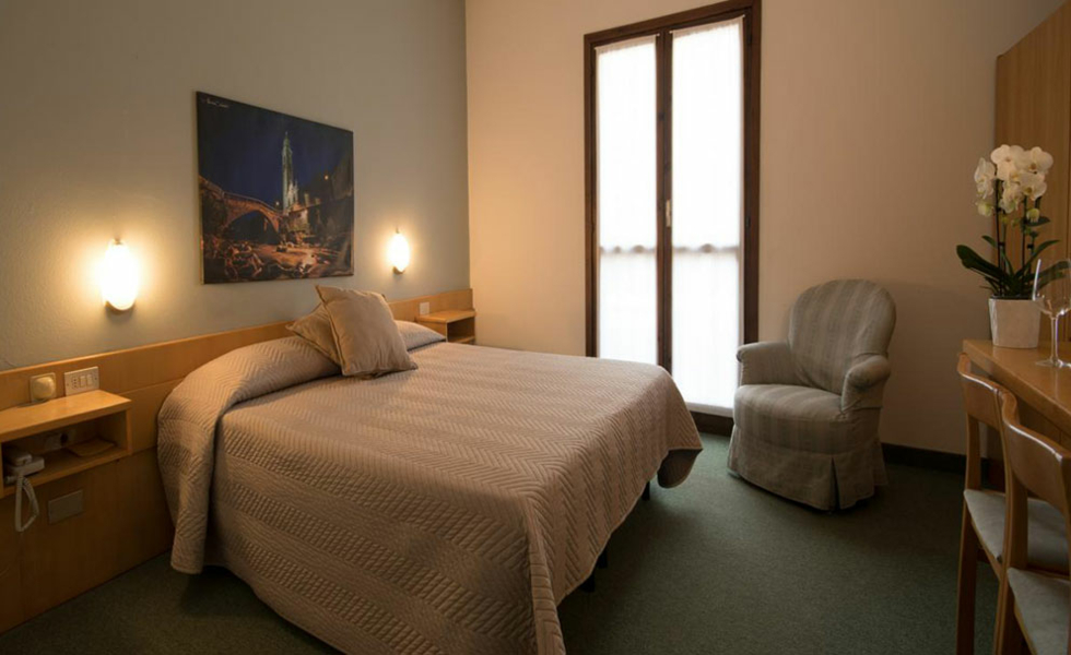 HOTEL CRIMEA Chiavenna (SO)