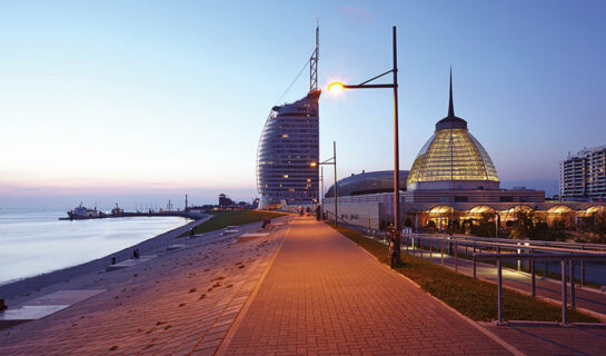 FAMILIEN- & APARTHOTEL STRANDHOF Tossens