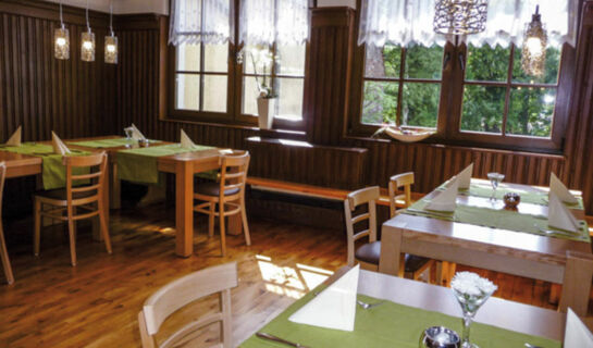 HOTEL & RESTAURANT LANDHAUS FALKENSTEIN Tambach