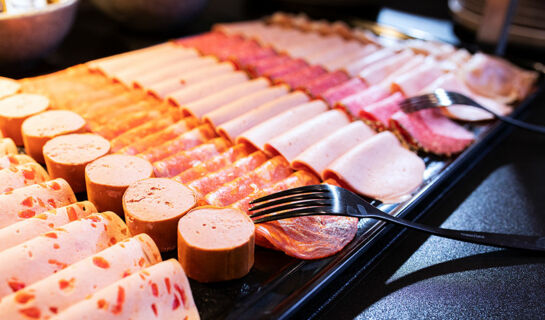 LOGINN HOTEL BERLIN AIRPORT (B&B) Berlino