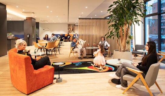 LOGINN HOTEL BERLIN AIRPORT (B&B) Berlino