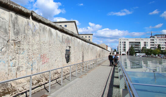 LOGINN HOTEL BERLIN AIRPORT (B&B) Berlino