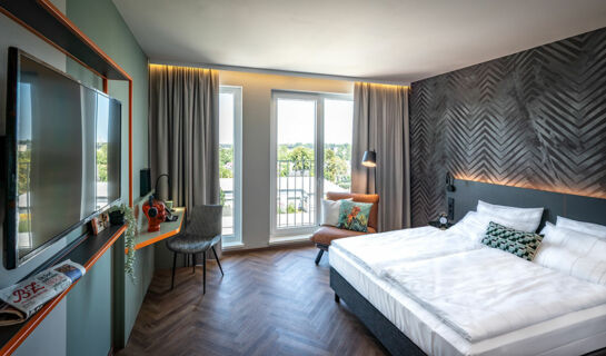 LOGINN HOTEL BERLIN AIRPORT (B&B) Berlino