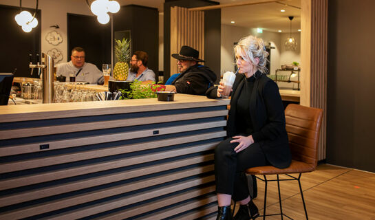 LOGINN HOTEL BERLIN AIRPORT (B&B) Berlino