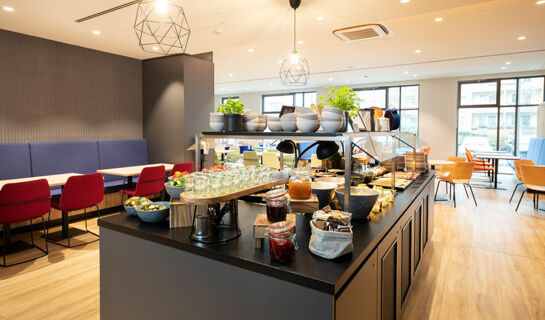 LOGINN HOTEL BERLIN AIRPORT (B&B) Berlino