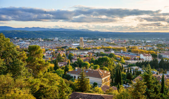 SEVAN PARC HOTEL (B&B) Pertuis