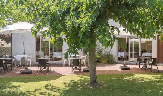 PLATANES HOTEL (B&B) Étauliers