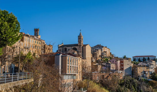 HOTEL  OVIV (B&B) Acquaviva Picena