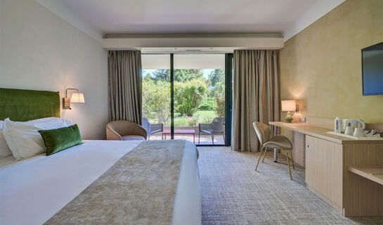 SEVAN PARC HOTEL (B&B) Pertuis