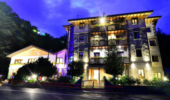 HOTEL LE MACINAIE (B&B) Castel del Piano (GR)