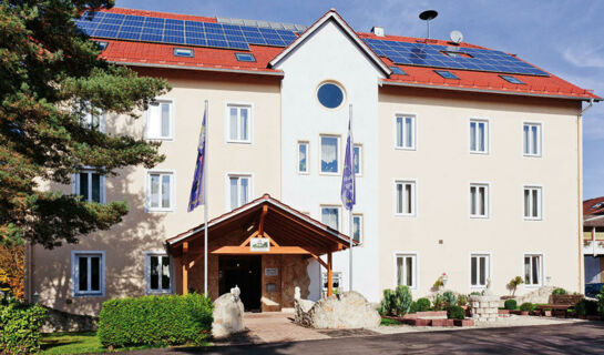 SEEBAUER HOTEL GUT WILDBAD Wemding