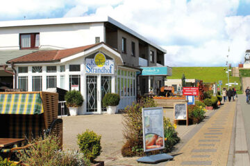 FAMILIEN- & APARTHOTEL STRANDHOF Tossens