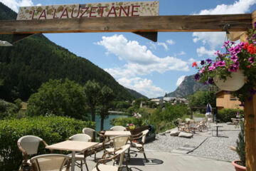 HÔTEL-RESTAURANT LA LAUZETANE Le Lauzet-Ubaye