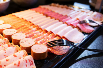 LOGINN HOTEL BERLIN AIRPORT (B&B) Berlino