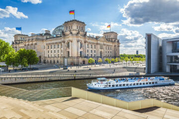 LOGINN HOTEL BERLIN AIRPORT (B&B) Berlino