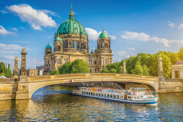 LOGINN HOTEL BERLIN AIRPORT (B&B) Berlino