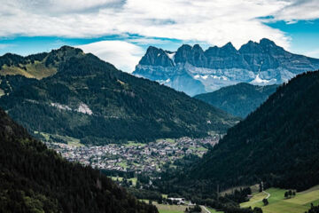 HÔTEL LES TRIOLETS (B&B) Châtel