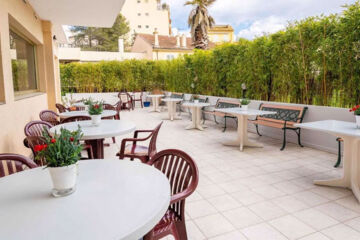 ADONIS CANNES (B&B) Le Cannet