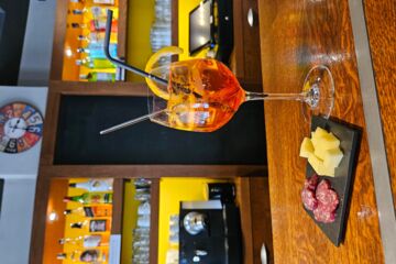 HOTEL CENTRAL SPA & LOUNGE BAR (B&B) Crans-Montana HOTEL CENTRAL SPA & LOUNGE BAR (B&B) Crans-Montana