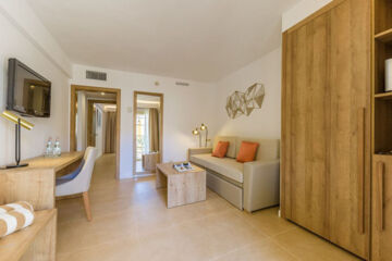 ZAFIRO CALA MESQUIDA Cala Mesquida