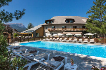 LES BARTAVELLES HOTEL RESTAUTANT & SPA Crots