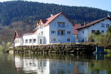 HÔTEL RESTAURANT LES CYGNES Villers-le-Lac